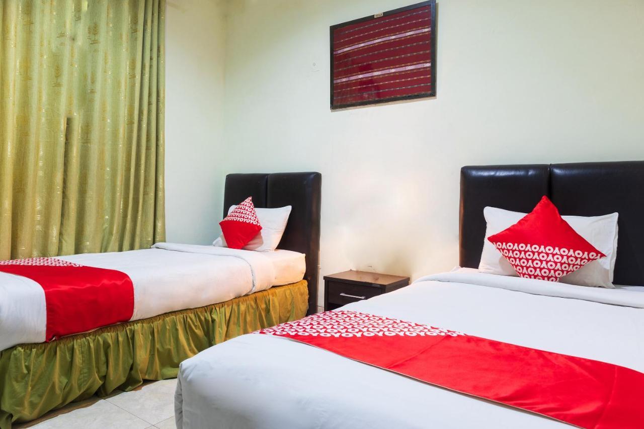 Super Oyo 1682 Greenia Hotel Kupang  Kültér fotó