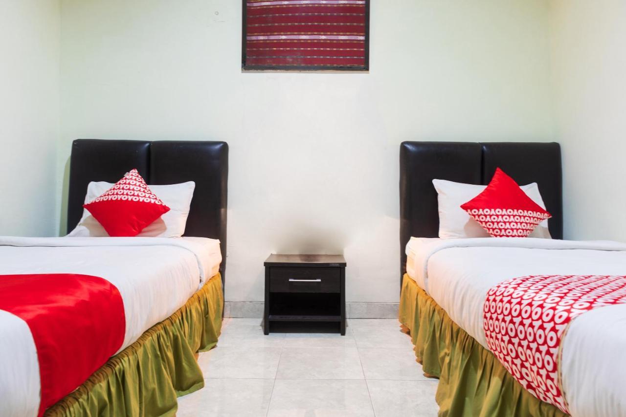 Super Oyo 1682 Greenia Hotel Kupang  Kültér fotó