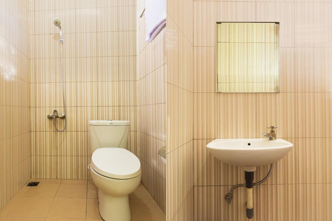 Super Oyo 1682 Greenia Hotel Kupang  Kültér fotó