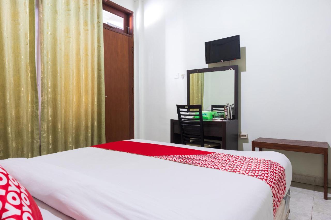 Super Oyo 1682 Greenia Hotel Kupang  Kültér fotó