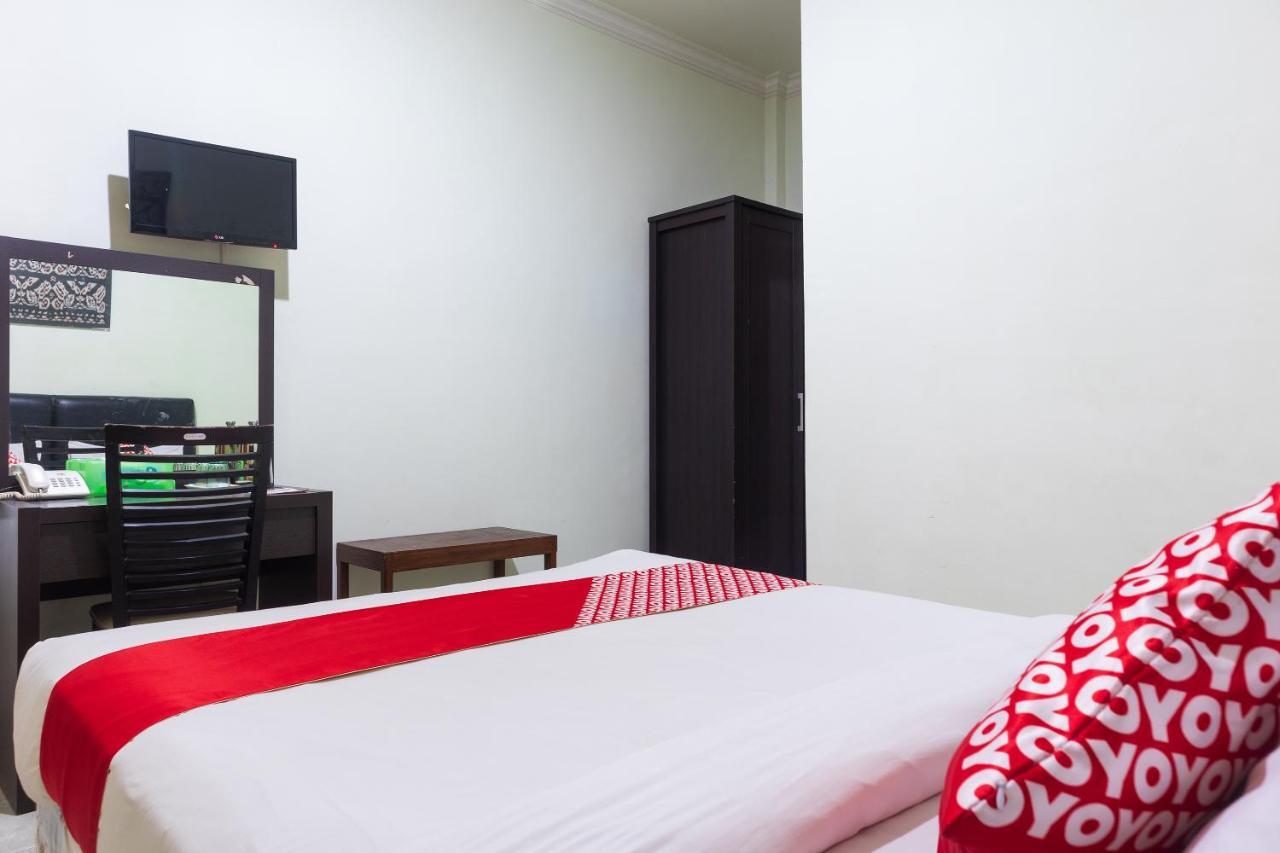 Super Oyo 1682 Greenia Hotel Kupang  Kültér fotó