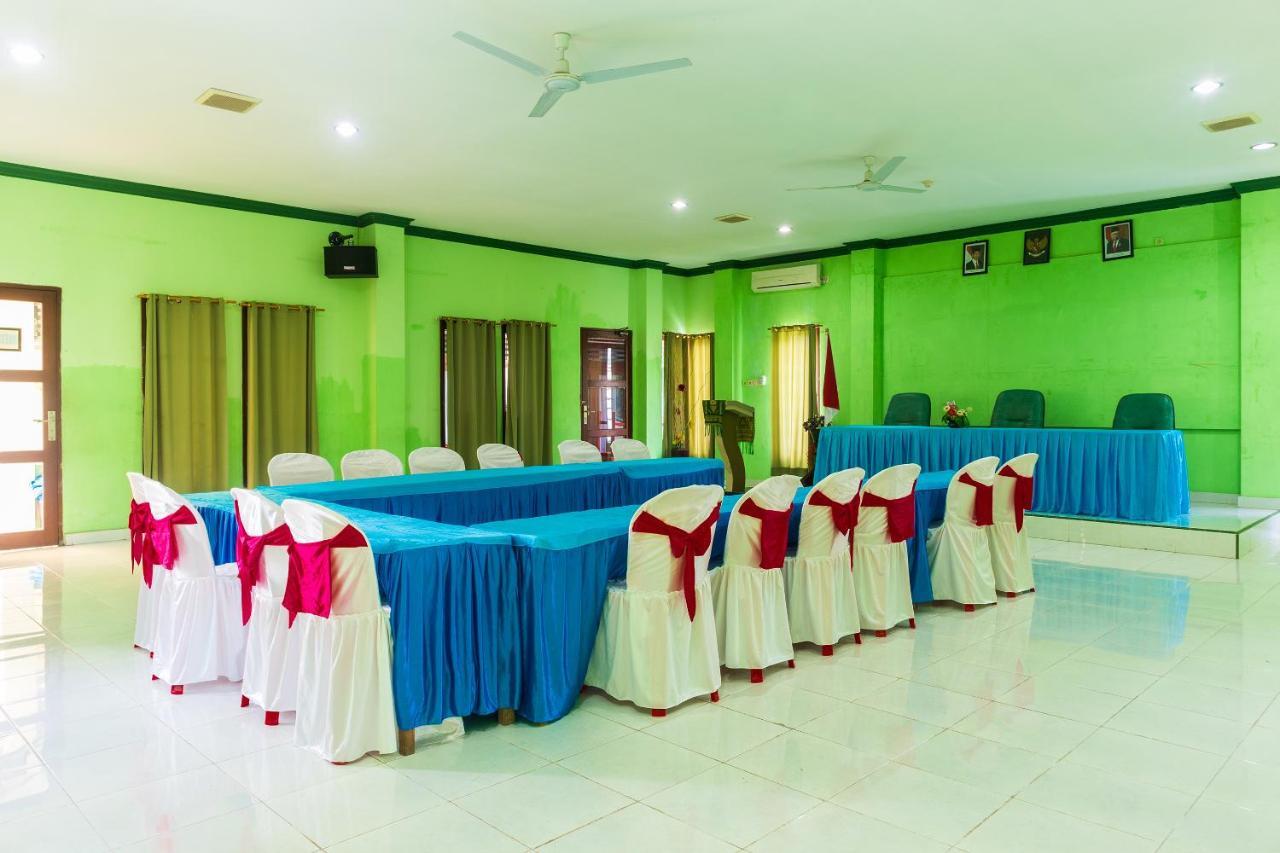 Super Oyo 1682 Greenia Hotel Kupang  Kültér fotó